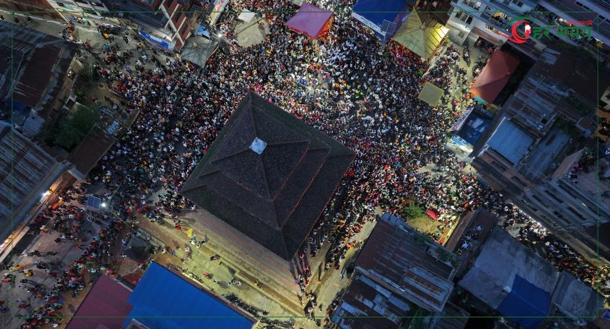 ड्रोनबाट यस्तो देखिएको थियो वसन्तपुरको इन्द्रजात्रा (फोटो फिचर)