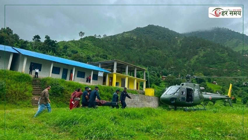 जटिल प्रसूति समस्यापछि आमा र नवजात शिशुको हवाई उद्धार