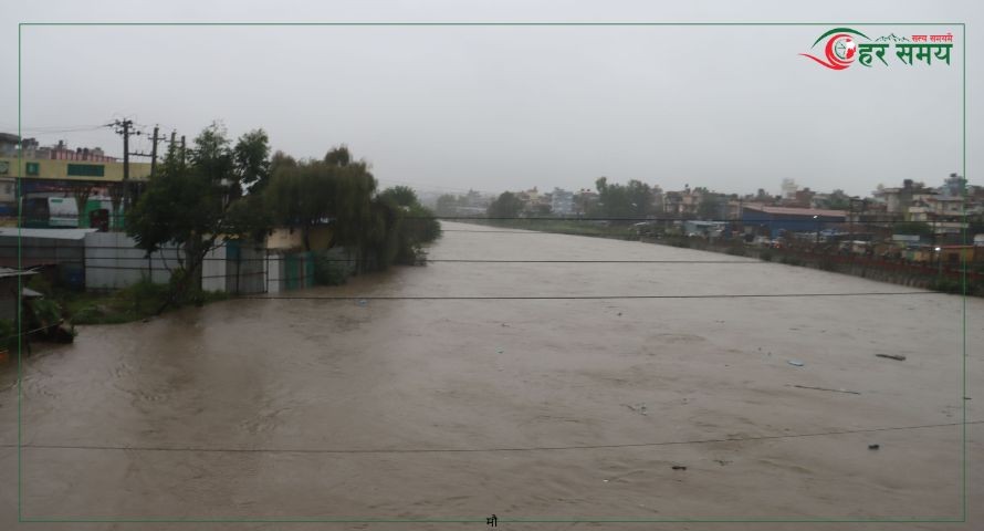 बाढीको जोखिममा रहेका ३९३ जनालाई सुरक्षित स्थानमा सारियो, समस्या परे यी नम्बरमा सम्पर्क गर्नूस्
