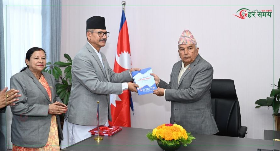 राष्ट्रपति समक्ष दलित अयोगले बुझायो वार्षिक प्रतिवेदन