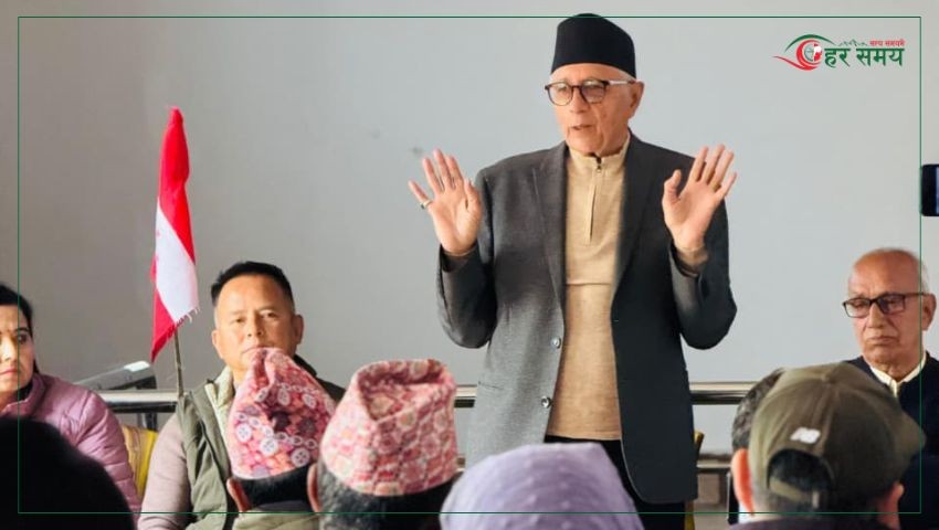 पार्टी फुटबाट जोगाउन मध्यमार्गी धार अपनाएको हो : डा. शेखर