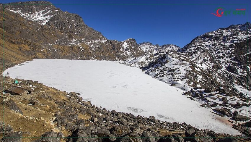 गोसाइँकुण्डमा बरफ जम्यो, सावधानी अपनाउन आग्रह