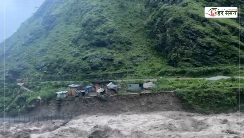 जाजरकोटमा पहिरो : चार जनाको मृत्यु, सडक अवरुद्ध, बस्ती नै जोखिममा