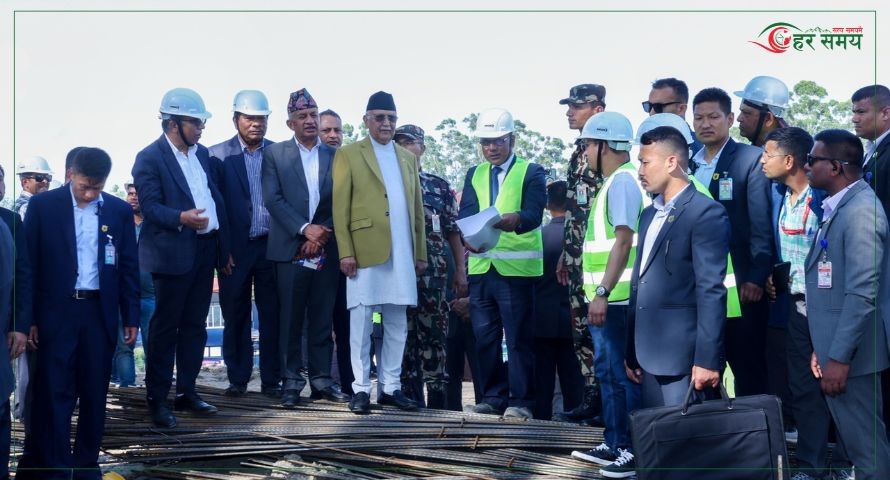 निर्माणाधीन त्रिवि क्रिकेट रंगशालाको निरीक्षणमा पुगे प्रधानमन्त्री (भिडियोसहित)