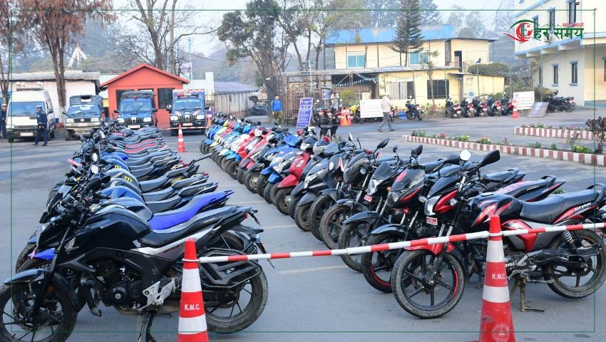 चोरी भएका ५३ वटा दुई पाङ्ग्रे सवारी साधन सम्बन्धित धनीलाई बुझाइयो