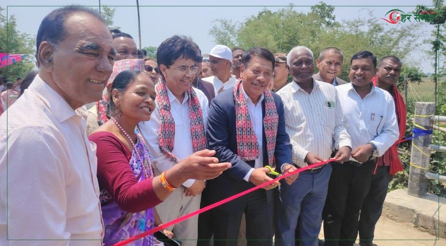 मन्त्री सिंहद्वारा मोरङको सीमावर्ती क्षेत्रका पुलको उद्घाटन