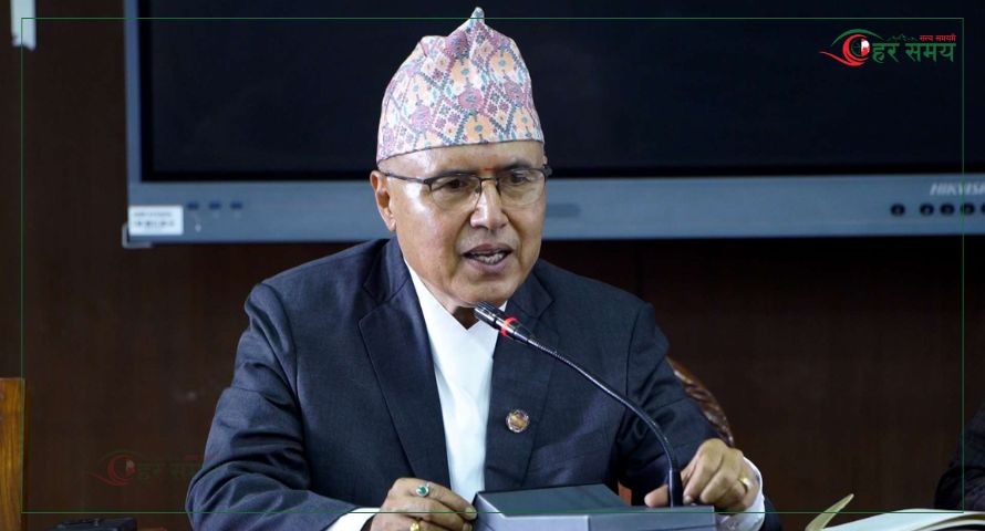 रामेश्वर खनालले सम्हाले सामान्य प्रशासन मन्त्रालयको जिम्मेवारी [भिडियोसहित]