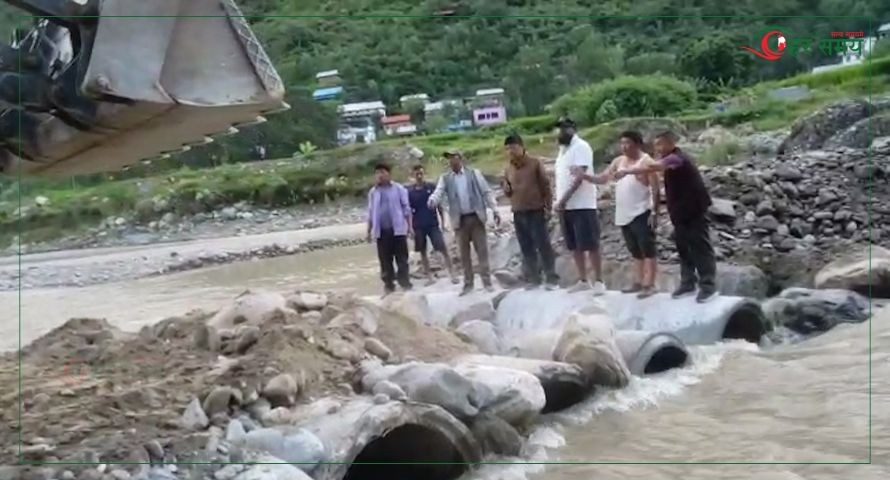 रोसीमा डाइभर्सन बनाएपछि काठमाडौंबाट रामेछापको सुनापति, दोरम्बा र खाँडादेवी आउजाउमा सहज (भिडियोसहित)