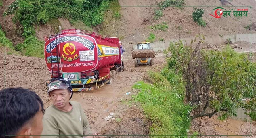 साँगाको पहिरो पन्छाएपछि खुल्यो अरनिको राजमार्ग