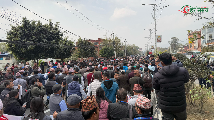 शिक्षक आन्दोलनले सिंहदरबार र बालुवाटारको कुर्सीमा काँडा उम्रिएको दाबी