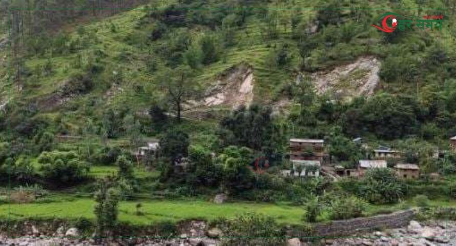 बाढी पहिरोको उच्च जोखिममा ओलेना बस्ती, स्थानान्तरणको पर्खाइमा स्थानीय