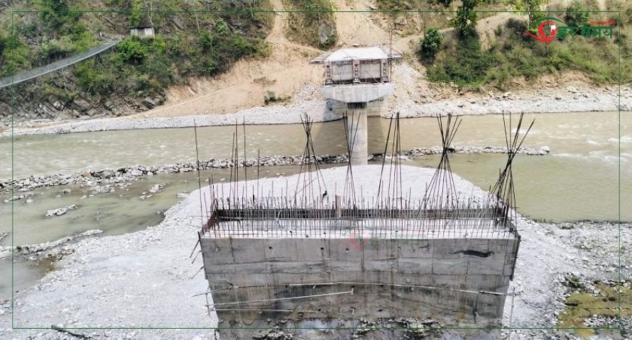 चेहेरेमा निर्माण सुरु गरिएको पक्की पुल पाँच वर्षदेखि अलपत्र 