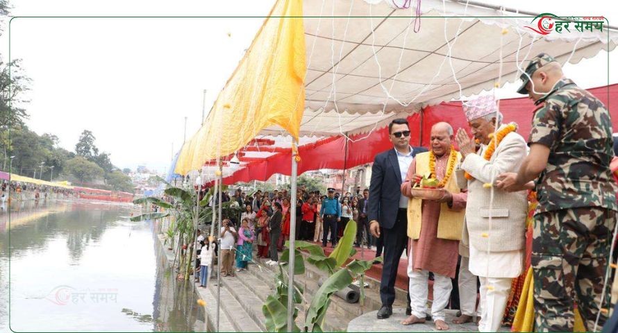 राष्ट्रपति रामचन्द्र पौडेलद्वारा गुह्येश्वरीमा छठी माताको पूजा अर्चना