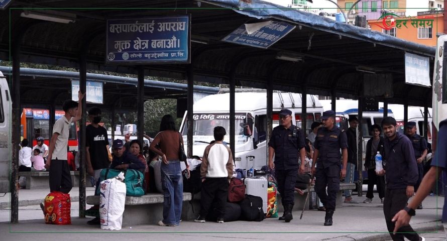 काठमाडौंबाट दसैँ यात्रा: गाउँ फर्किँदा कोही उत्साहित, कोही चिन्तित