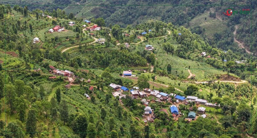 जेठ १८: धादिङको देउराली डाँडाको मनोरम दृश्य