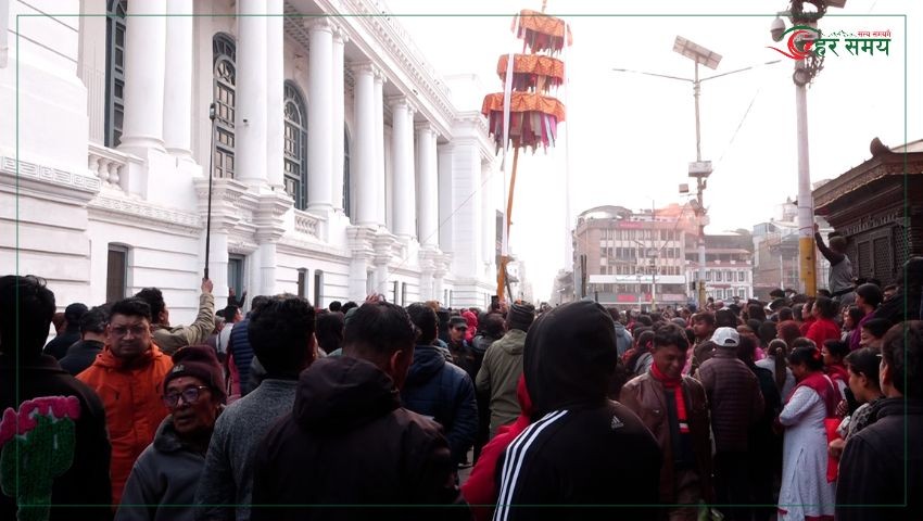 आजबाट होली पर्व आरम्भ,बसन्तपुरमा चीर ठड्याइयो