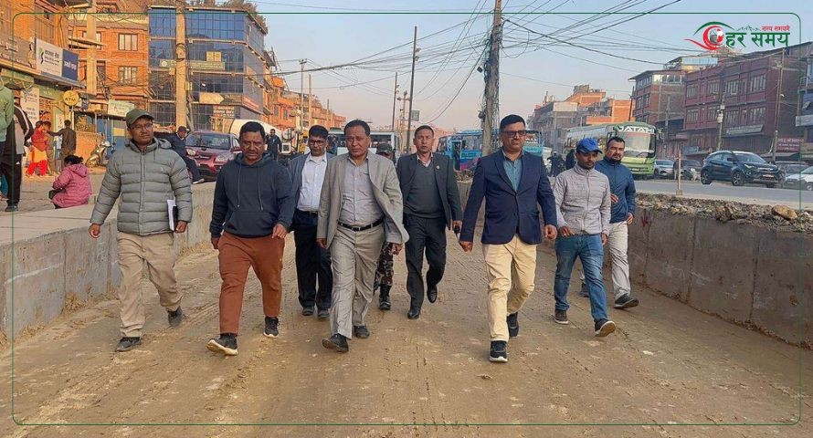 सूर्यविनायक—धुलिखेल सडक निर्माण कामलाई तीव्रता दिन मन्त्री घिसिङको आग्रह