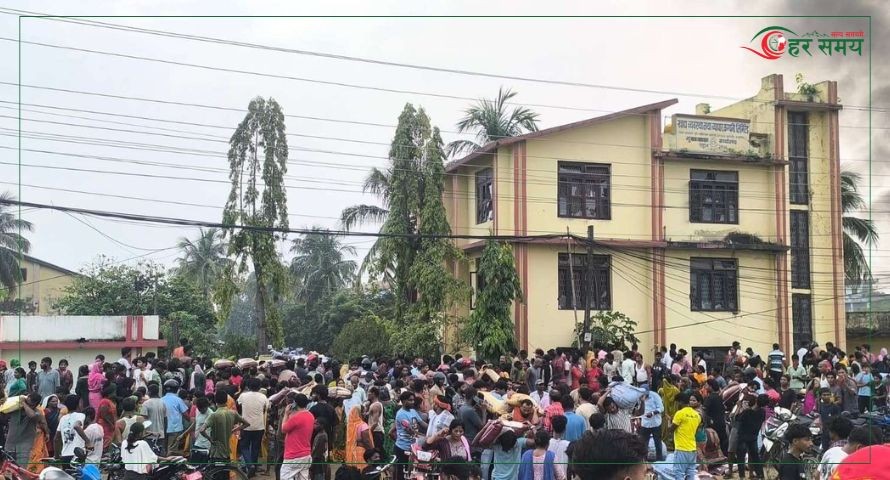 जसले लुटे, उनैले फिर्ता गर्दैछन् चामल र चिनी