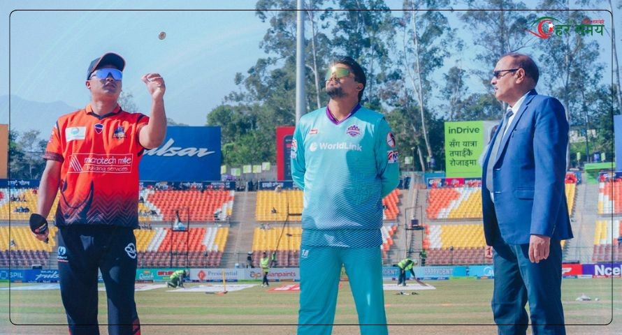 एनपिएल क्रिकेटः चितवन टस जितेर बलिङ गर्दै 