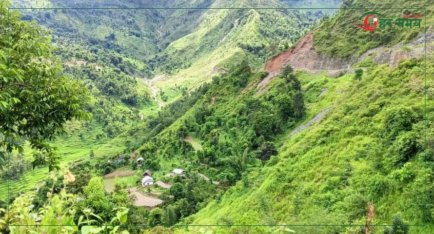 सडक आयोजनाको लापरबाहीले पुरै बस्ती जोखिममा 