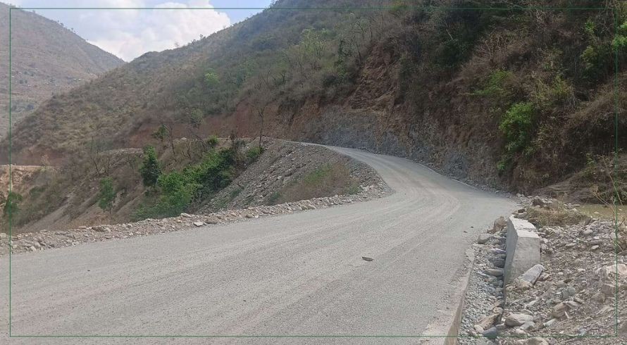 लिखु कोरिडोर सडक कालोपत्रे हुँदै, जेठसम्ममा सम्पन्न गर्ने लक्ष्य
