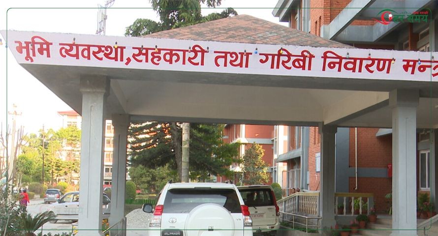 ४९ जिल्लाका ६ लाख गरिबलाई परिचयपत्र वितरण