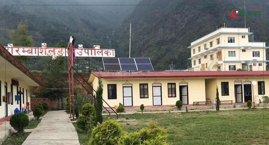दोरम्बा शैलुङको टोकरपुरमा पहिरोले गाई–बाच्छा पुर्यो, पाँच घर जोखिममा