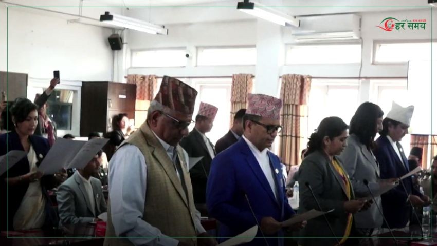 १२ नवनिर्वाचित सभापतिहरुले लिए पद तथा गोपनीयताको शपथ