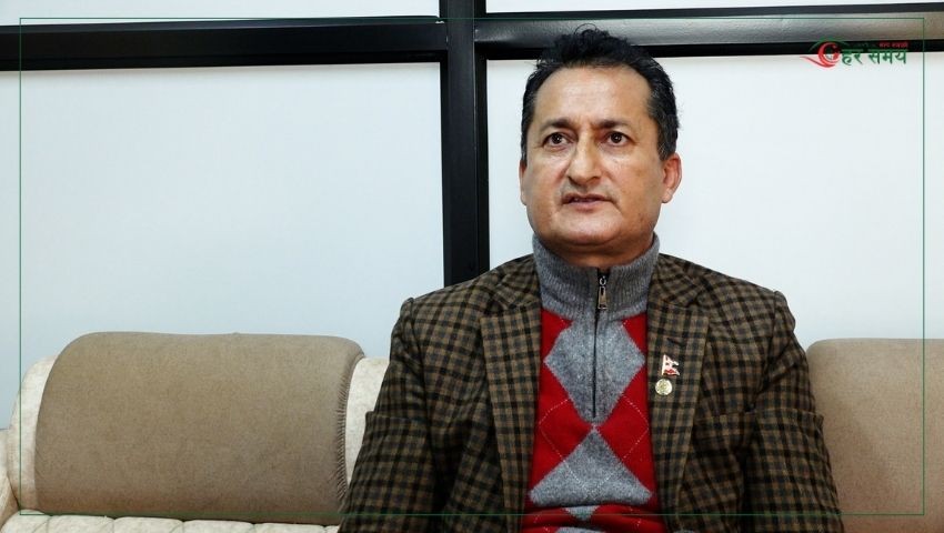 ‘इन्धनको मूल्य बढ्दा हवाइ भाडा बढिहाल्ने, यातायातको बढाउन किन नहुने ?’ [भिडियोसहित]