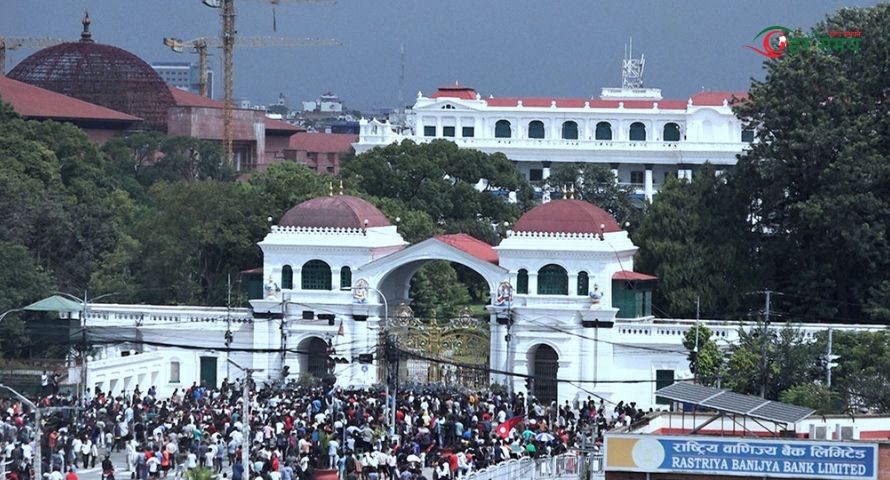 जेनजी युवाहरूले पूर्ण रुपमा कब्जा गरे  सिंहदरबार