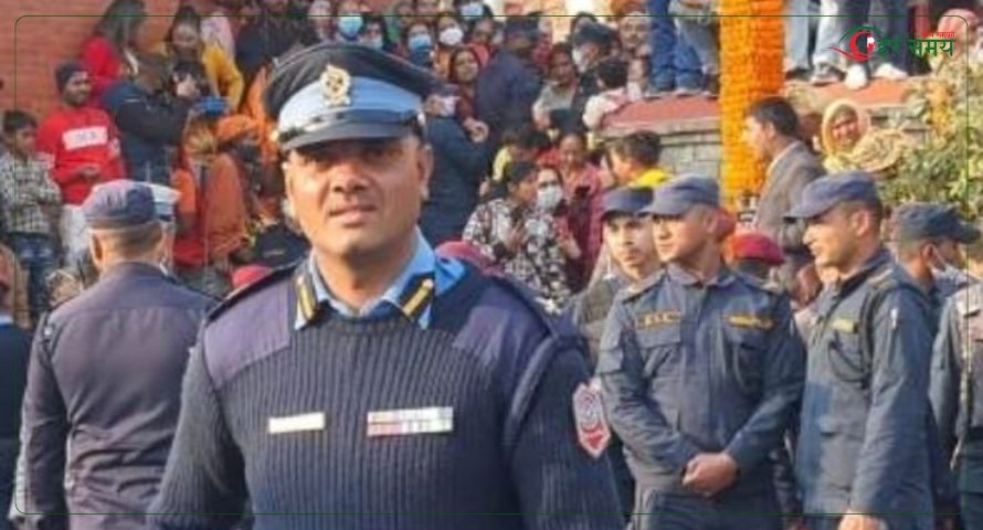 सिराहाका ट्राफिक प्रहरी निरीक्षक तिमिल्सिना बने ‘बेस्ट ट्राफिक पुलिस अफ द मन्थ’