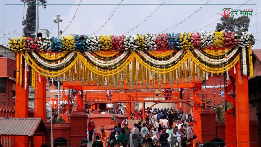 महाशिवरात्रीका लागि सिंगारिदै पशुपतिनाथ 