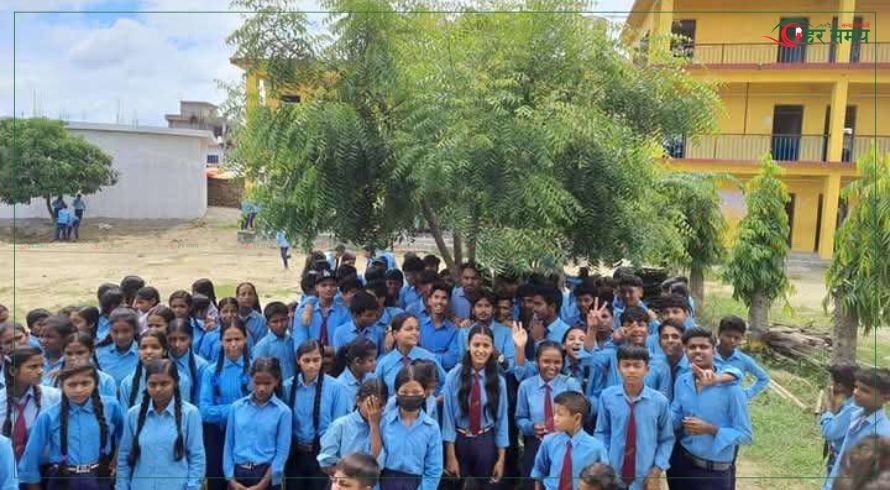 रौतहटका शिक्षक काठमाडौं आन्दोलनमा, भर्ना अभियान प्रभावित
