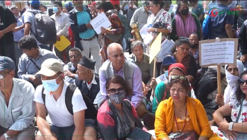 सुप्रिम सहकारी पीडितको व्यथा : रकम फिर्ता मागे सामाजिक बहिष्कारमा पर्ने डर