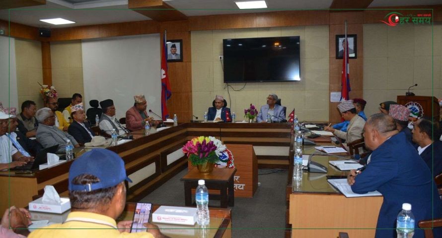 सरकार र यातायात व्यवसायीबीच वार्ता कमिटी गठन गर्ने सहमति (भिडियोसहित)