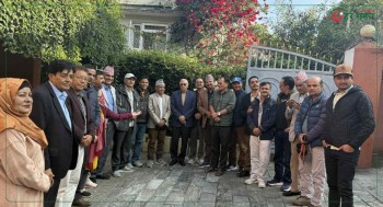 डा. शेखरसँग विशेष महाधिवेशन माग गर्ने नेताहरुको भेट