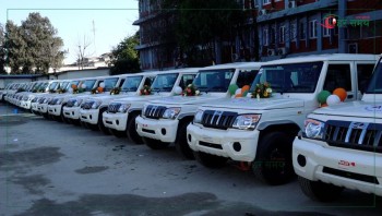 निर्वाचनको लागि भारत सरकारले दियो ६१ वटा गाडी हस्तान्तरण