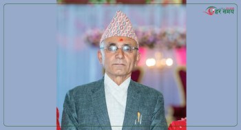 जब प्रधानध्यापकले ‘तपाईंहरू जे पनि फेसबुकमा हाल्नुहुँदोरछ’ भनेर मुस्कुराए