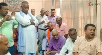 राजर्षि जनक विश्वविद्यालयको भवन निर्माणको माग गर्दै कांग्रेसले बुझायो स्मरण पत्र (भिडियोसहित)