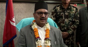 पदभार ग्रहण गर्दै मन्त्री भण्डारीले भने : भाषण गर्ने मात्र होइन्, एक्सनमा उत्रिन्छु