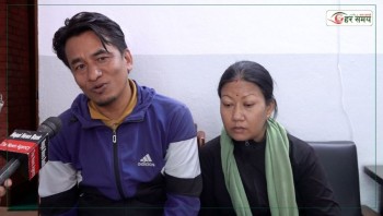 बाढीले उपचार गर्ने पैसा बगाएपछि बदलिएको राजकुमार दम्पत्तीको जिन्दगी