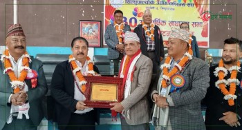  नेपाल पत्रकार महासंघ सिन्धुपाल्चोकका पूर्व सभापति ॠषिराम पौडेल सम्मानित