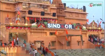 मथुरामा कृष्ण जन्माष्टमी, मन्दिर ‘अपरेशन सिन्दूर’को रुपमा सजियो 