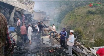 बाजुराको बाम्का बजारमा आगलागी हुँदा आठ करोड ७७ लाख बढीको क्षति