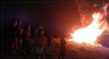 सुदूरपश्चिमका पहाडी जिल्लामा मनाइयो बूढी पोल्ने पर्व 