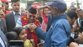 ओलीलाई देश विकासका लागि विश्राम नलिन मतदाताको आग्रह