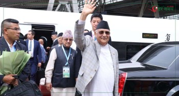 बेइजिङ पुगे प्रधानमन्त्री ओली