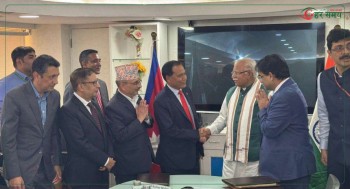 उर्जामन्त्री कुलमान घिसिङ र भारतका विद्युतमन्त्री मनोहरलाल खट्टरबीच भेटवार्ता