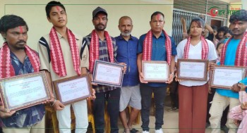 विद्यालय बनाउने मजदुरहरूलाई सम्मान 