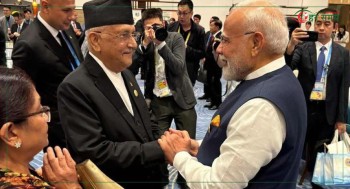 प्रधानमन्त्री ओली र मोदीबीच अनौपचारिक भेटवार्ता